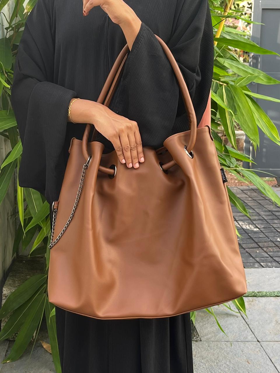 Classic Luxe Tote Bag with Chain