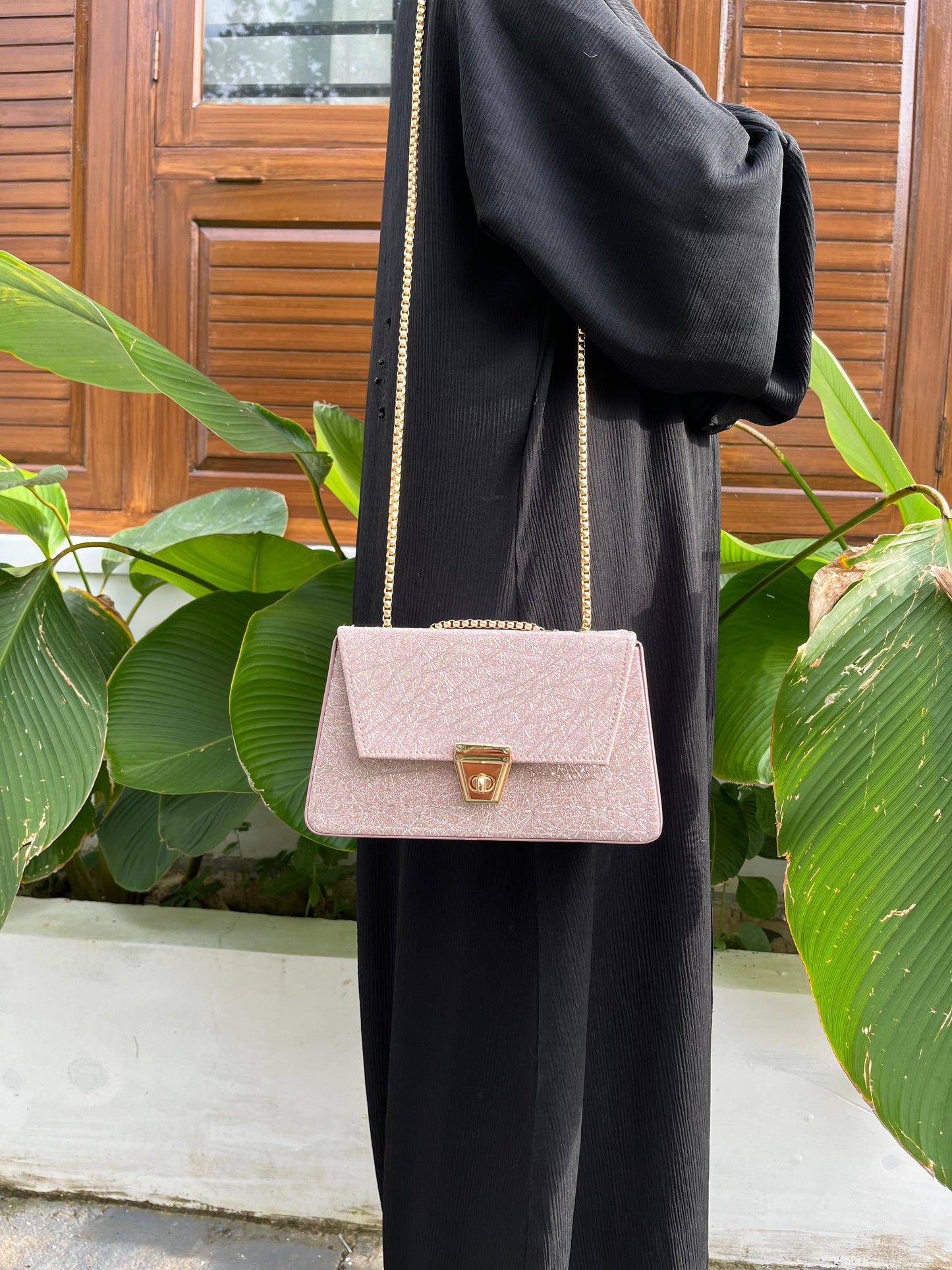 Elegant Metallic Textured Shoulder Bag