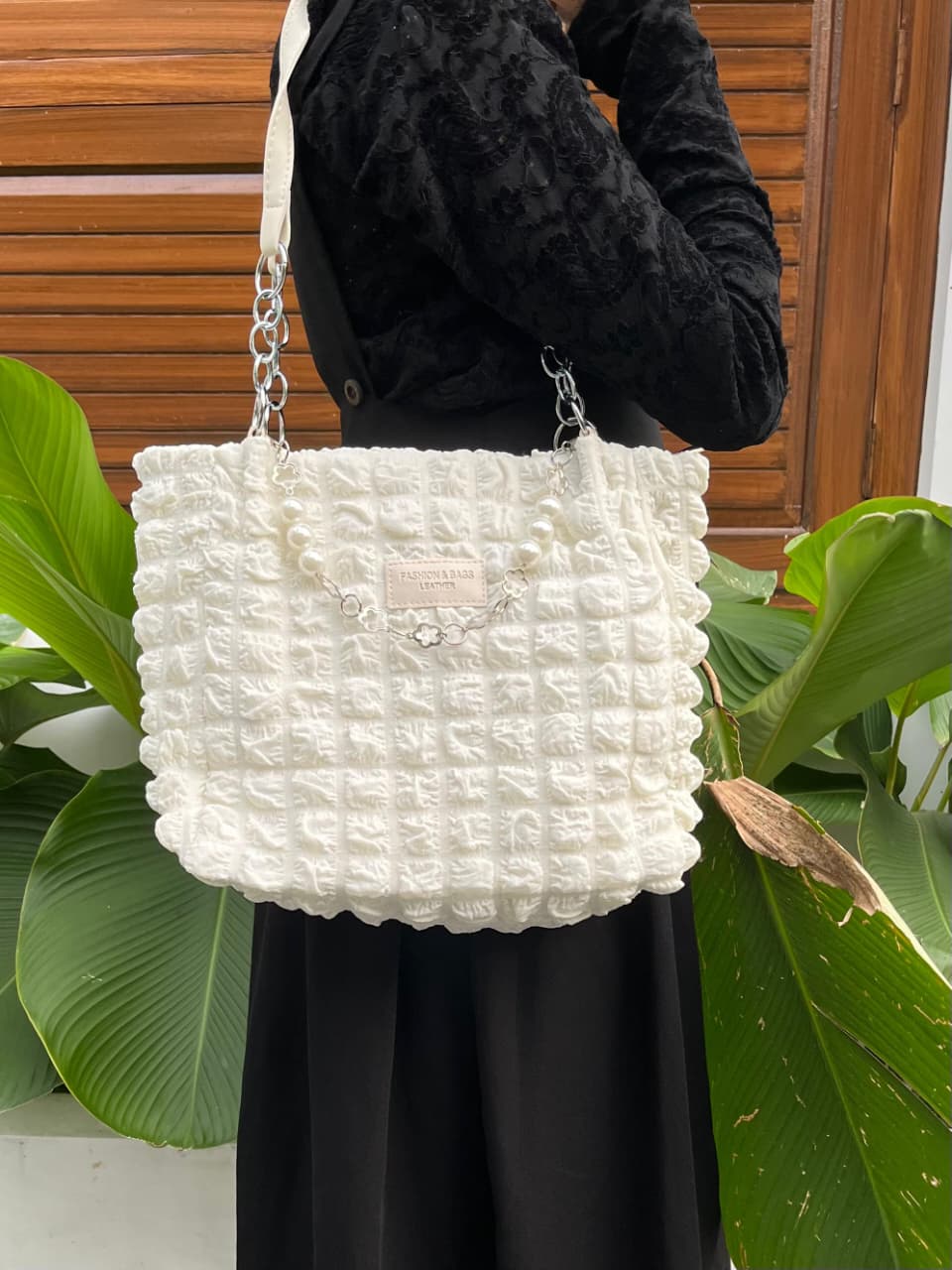Elegant White Textured Shoulder Bag with Pearl & Chain Strap