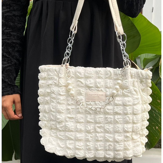 Elegant White Textured Shoulder Bag with Pearl & Chain Strap